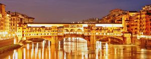 Ponte Vecchio a Firenze di sera